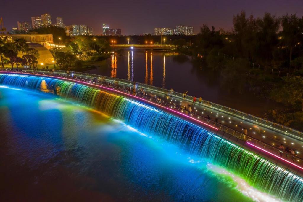 Bizu Royal Hotel Хошимин Экстерьер фото