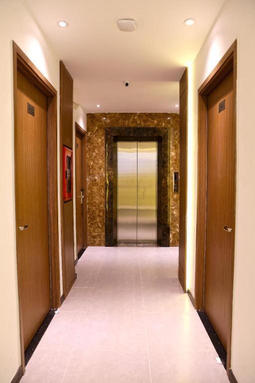 Bizu Royal Hotel Хошимин Экстерьер фото